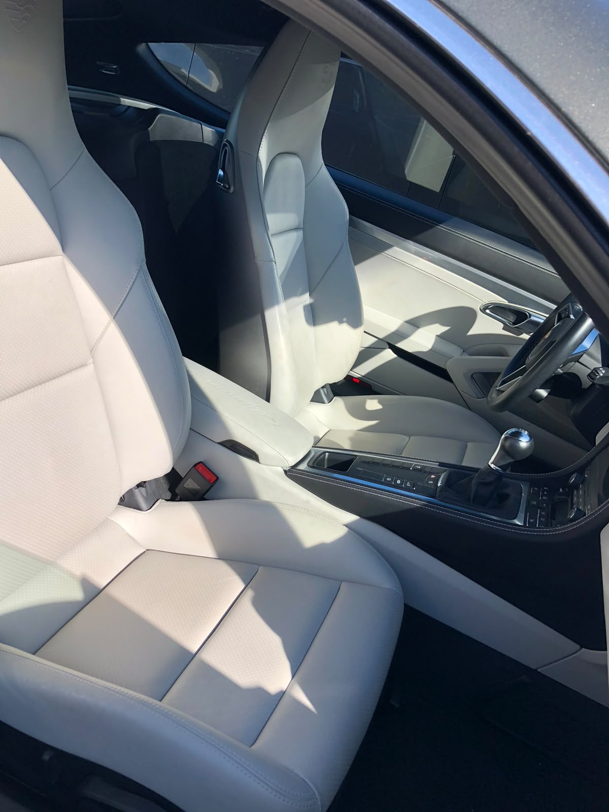 Porsche 718 Cayman S — Sedili in pelle